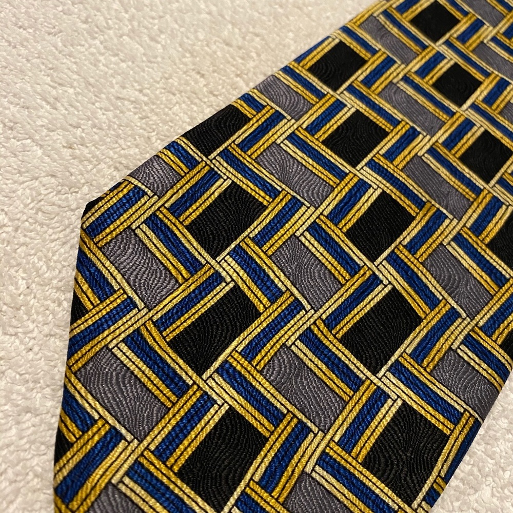 Brand New Gorgeous Tie By ENZO FELINI